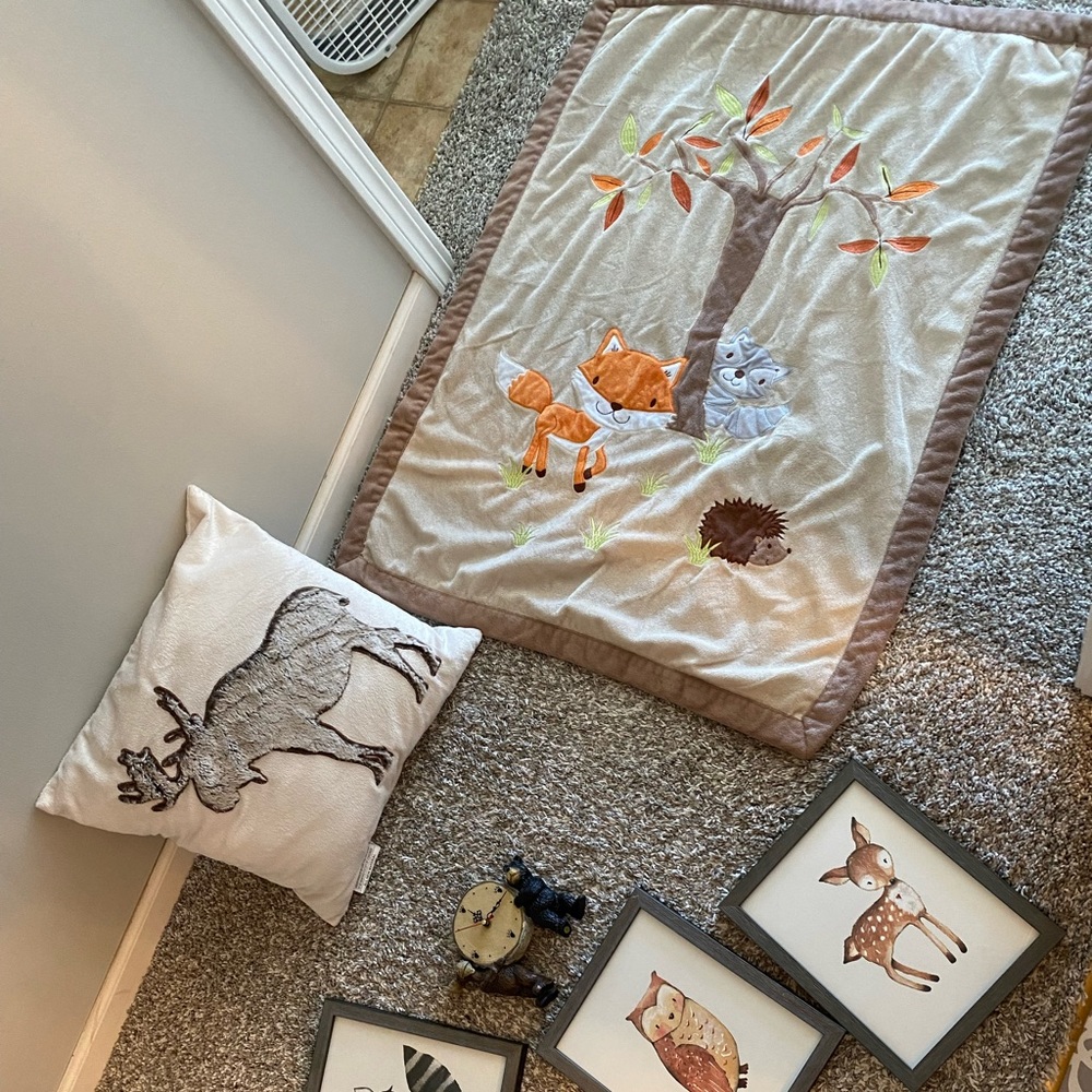 Woodland theme decor